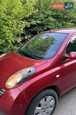 Хэтчбек Nissan Micra 2004 в Городке