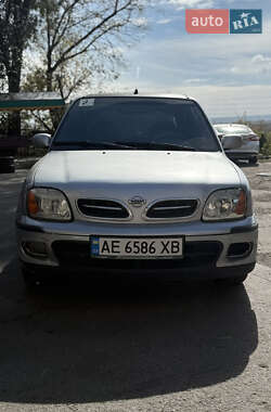Хетчбек Nissan Micra 2001 в Дніпрі