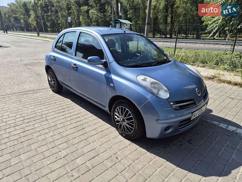 Хэтчбек Nissan Micra 2006 в Днепре