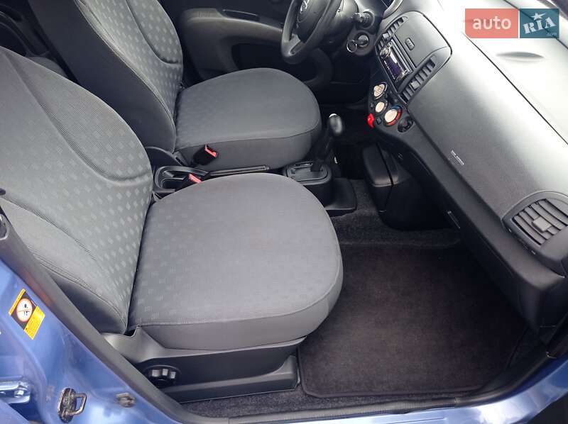 Хэтчбек Nissan Micra 2004 в Виннице