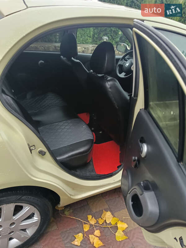 Хетчбек Nissan Micra 2006 в Тернополі