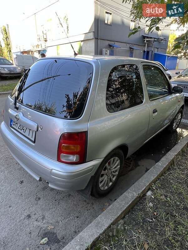 Хэтчбек Nissan Micra 1998 в Одессе