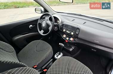 Хэтчбек Nissan Micra 2005 в  фото 27 Хэтчбек Nissan Micra 2005 в