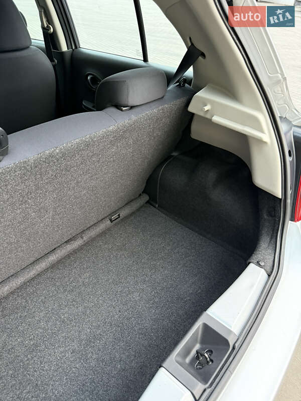 Хэтчбек Nissan Micra 2015 в Одессе