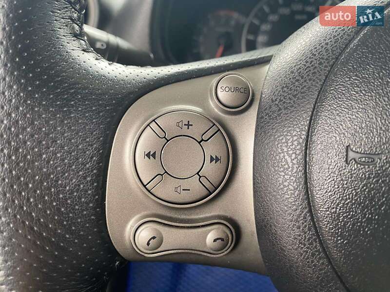 Хэтчбек Nissan Micra 2012 в Николаеве фото 30 Хэтчбек Nissan Micra 2012 в Николаеве