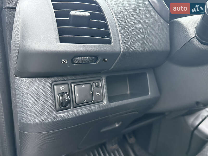 Хэтчбек Nissan Micra 2007 в Виннице фото 37 Хэтчбек Nissan Micra 2007 в Виннице