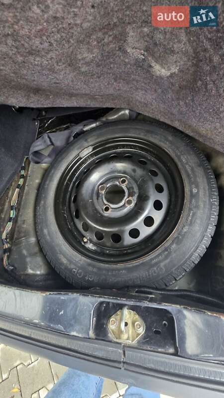 Хэтчбек Nissan Micra 2002 в Хмельницком фото 19 Хэтчбек Nissan Micra 2002 в Хмельницком