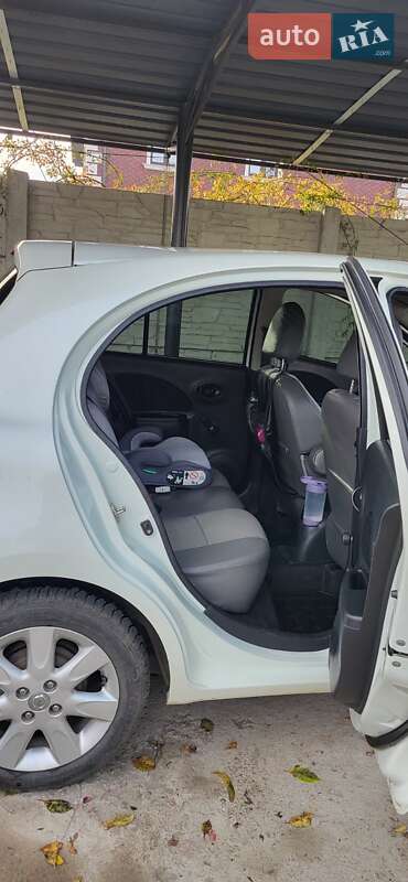 Хетчбек Nissan Micra 2013 в Києві фото 10 Хетчбек Nissan Micra 2013 в Києві