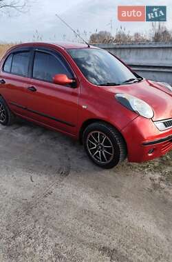 Хэтчбек Nissan Micra 2007 в Ромнах