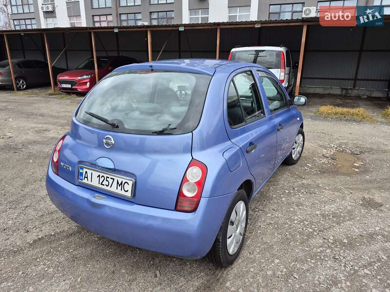 Хэтчбек Nissan Micra 2004 в Киеве