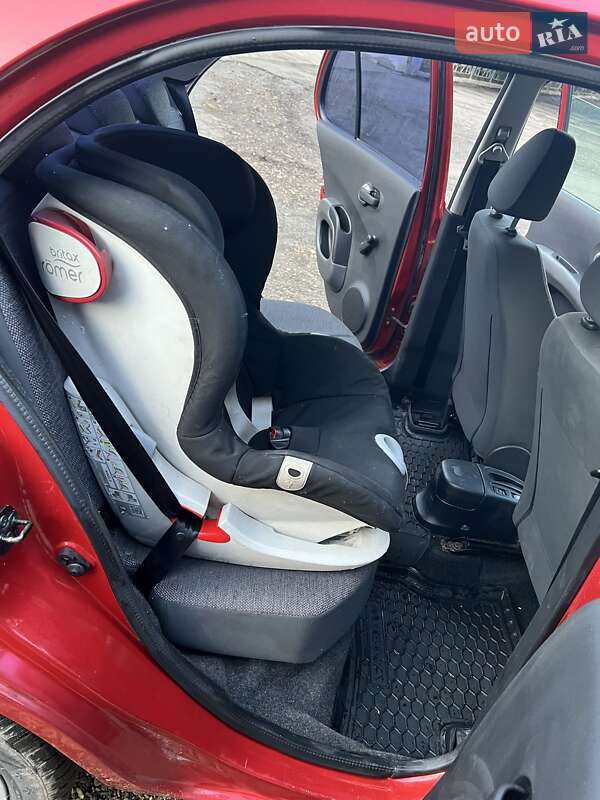 Хэтчбек Nissan Micra 2006 в Черновцах фото 18 Хэтчбек Nissan Micra 2006 в Черновцах