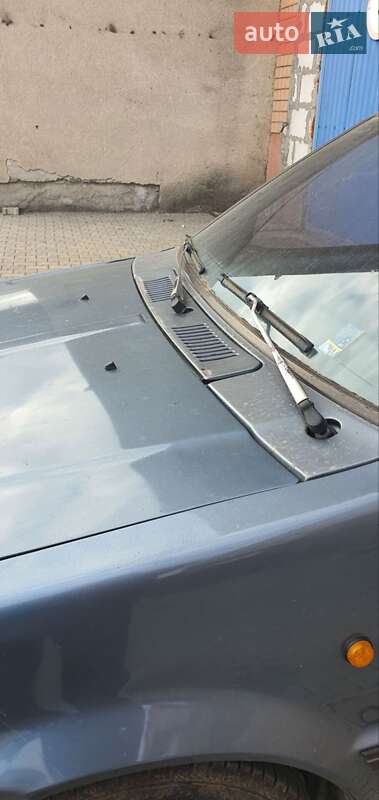 Хэтчбек Nissan Micra 1997 в Краматорске