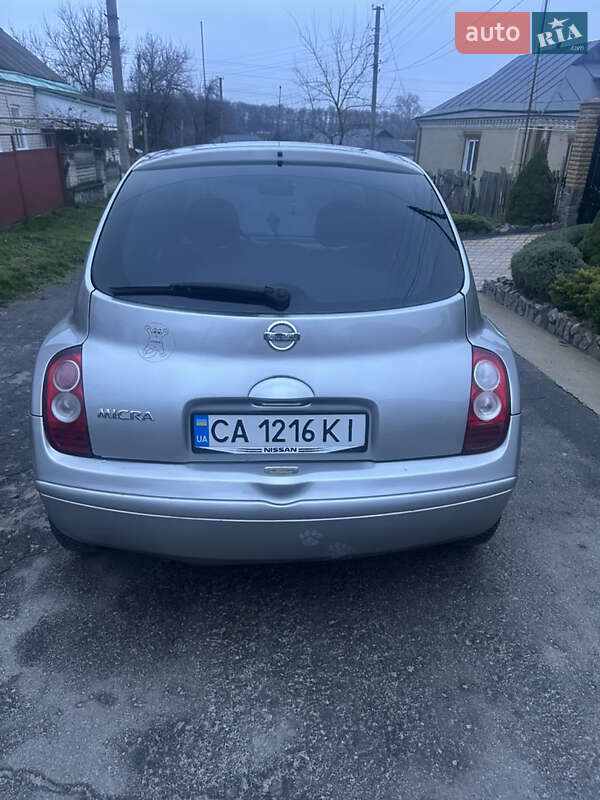 Хэтчбек Nissan Micra 2006 в Звенигородке