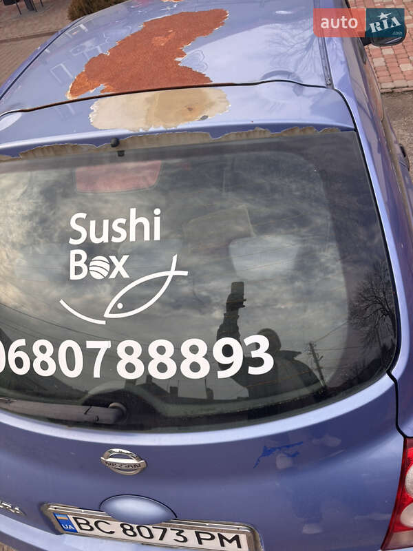 Хэтчбек Nissan Micra 2003 в Городке