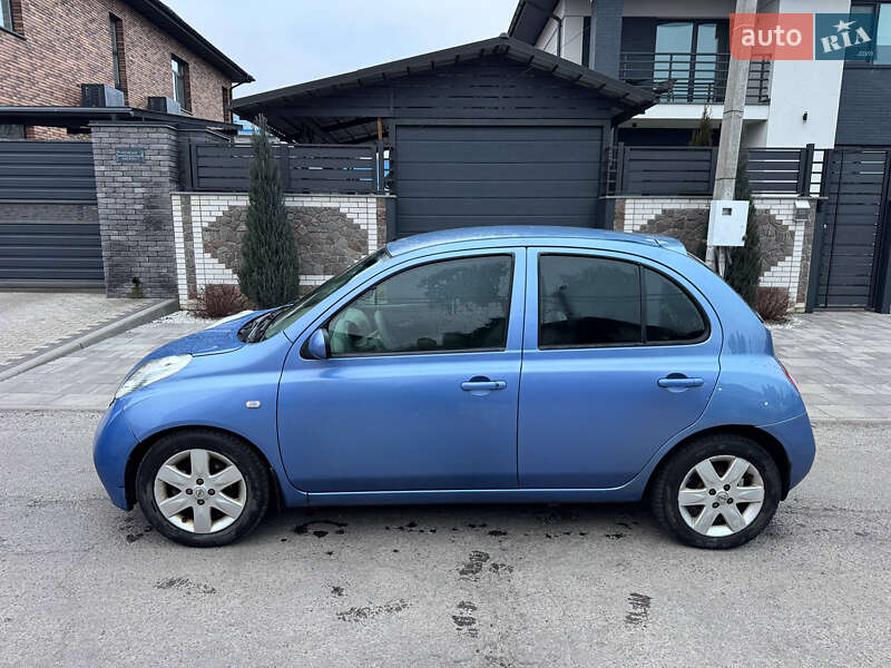 Хэтчбек Nissan Micra 2004 в Киеве