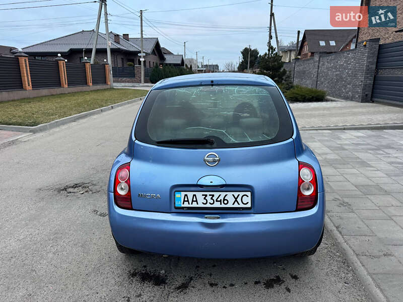 Хэтчбек Nissan Micra 2004 в Киеве