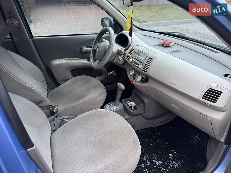 Хэтчбек Nissan Micra 2004 в Киеве