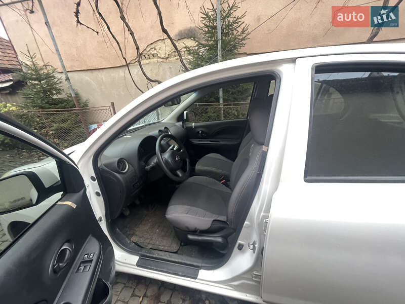 Хэтчбек Nissan Micra 2014 в Мукачево фото 3 Хэтчбек Nissan Micra 2014 в Мукачево