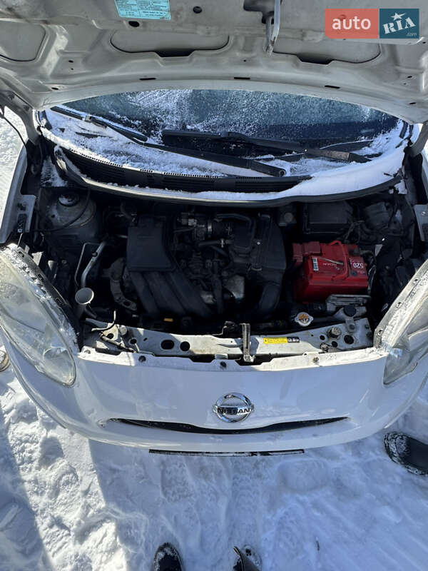 Хэтчбек Nissan Micra 2015 в Хотове