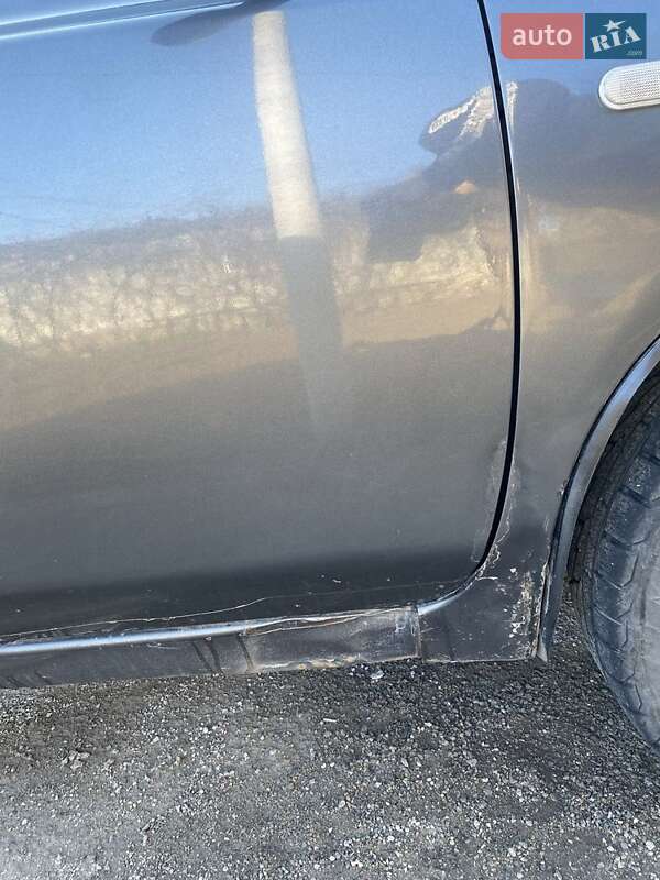 Хетчбек Nissan Micra 2005 в Запоріжжі