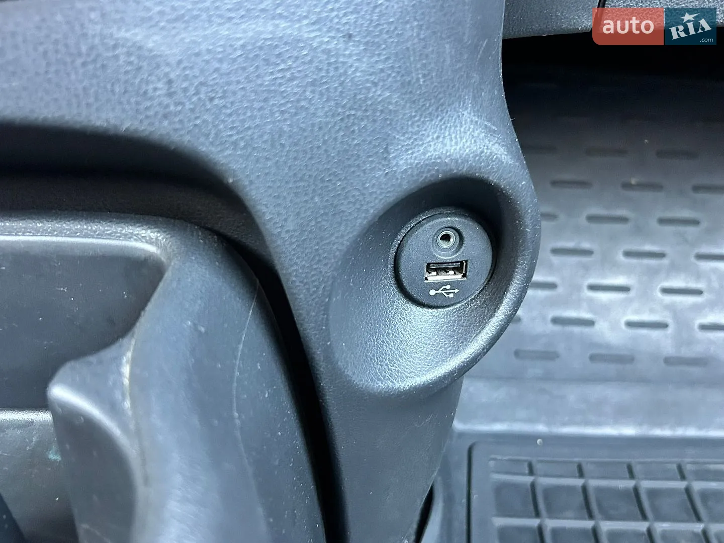 2013 Nissan Micra - мініатюра 10