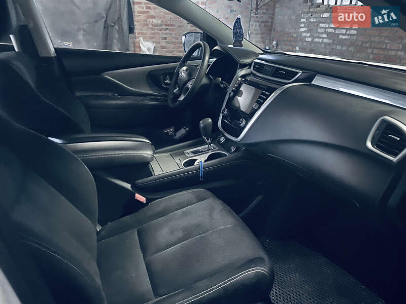 Внедорожник / Кроссовер Nissan Murano 2017 в Александровке