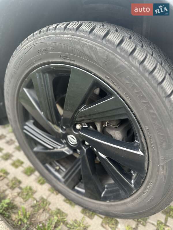 Позашляховик / Кросовер Nissan Murano 2017 в Києві