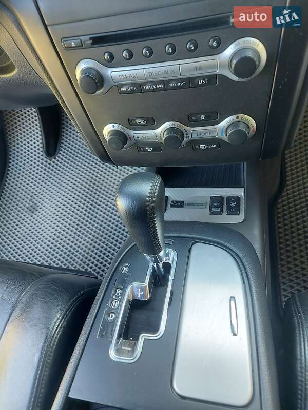 Позашляховик / Кросовер Nissan Murano 2011 в Івано-Франківську
