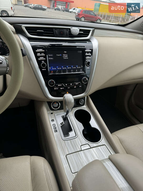 Позашляховик / Кросовер Nissan Murano 2017 в Києві