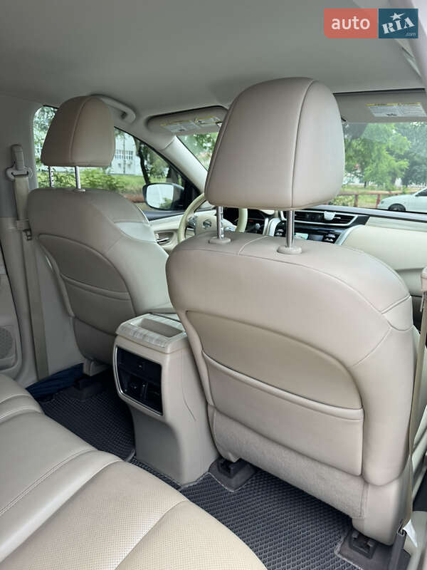 Позашляховик / Кросовер Nissan Murano 2017 в Києві