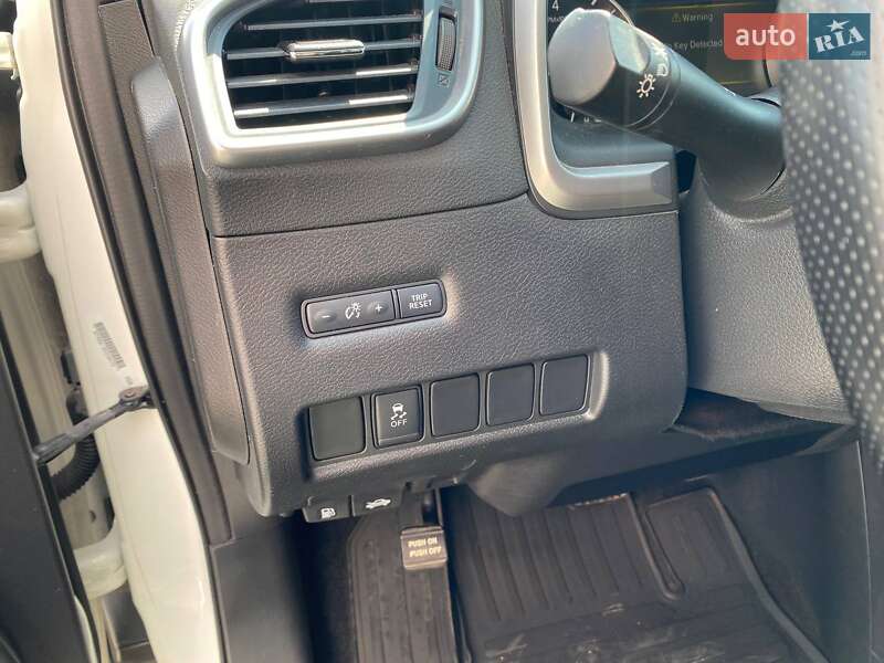Позашляховик / Кросовер Nissan Murano 2019 в Львові
