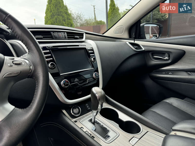 Внедорожник / Кроссовер Nissan Murano 2016 в Новгородке