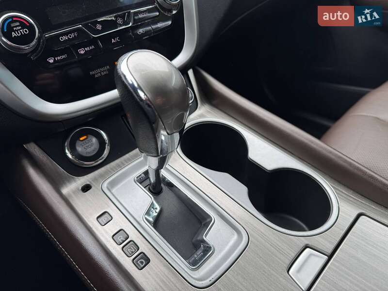 Позашляховик / Кросовер Nissan Murano 2015 в Одесі