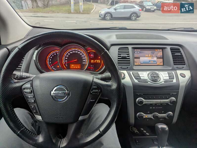 Позашляховик / Кросовер Nissan Murano 2011 в Києві
