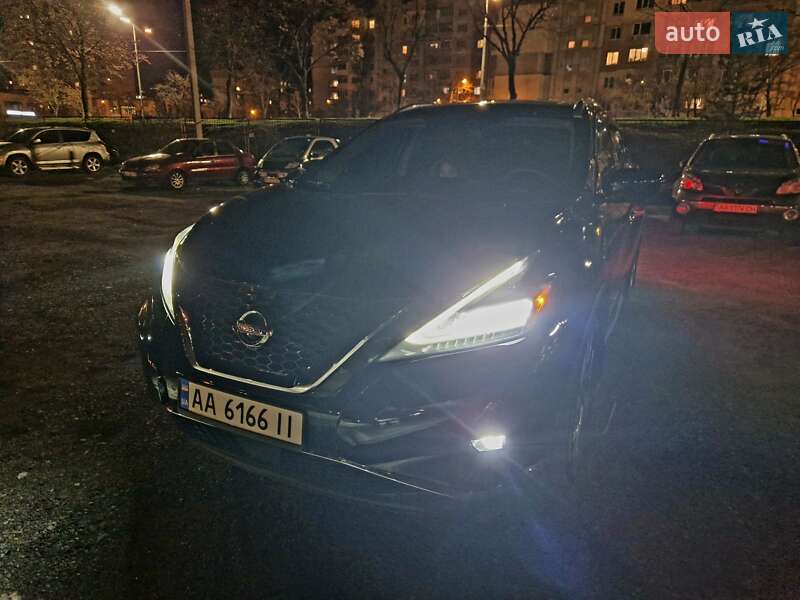 Позашляховик / Кросовер Nissan Murano 2020 в Києві