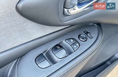 Позашляховик / Кросовер Nissan Murano 2020 в 