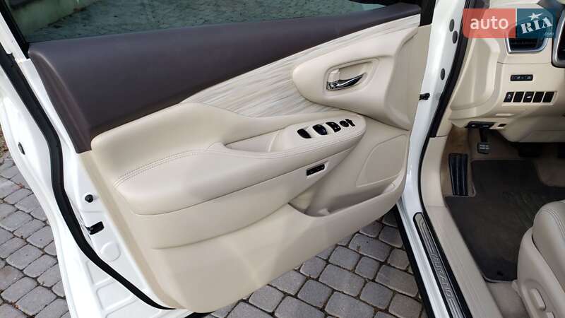 Позашляховик / Кросовер Nissan Murano 2015 в Чернівцях