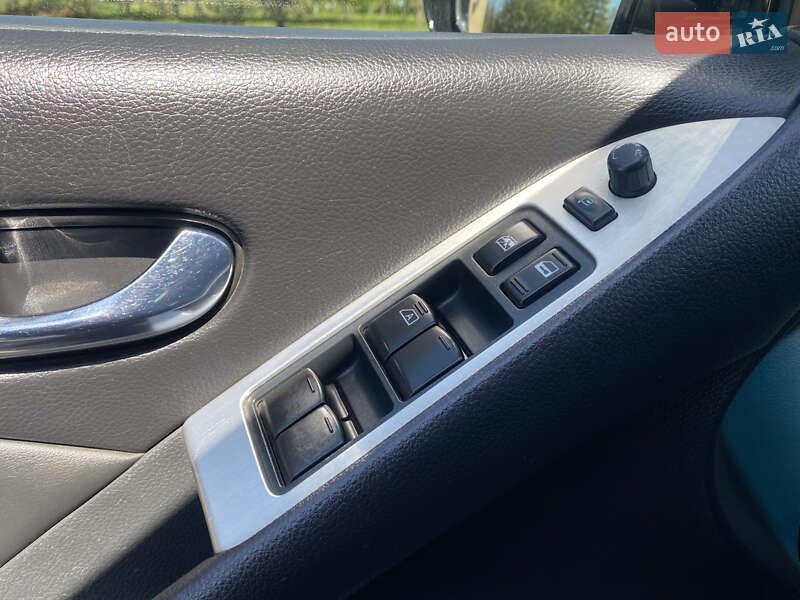 Позашляховик / Кросовер Nissan Murano 2010 в Одесі