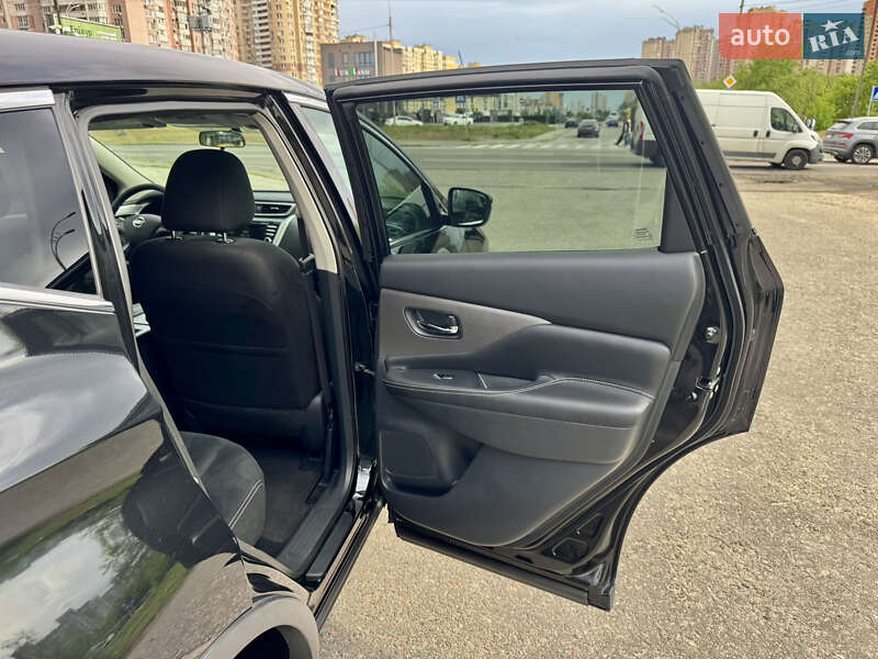 Позашляховик / Кросовер Nissan Murano 2019 в Києві