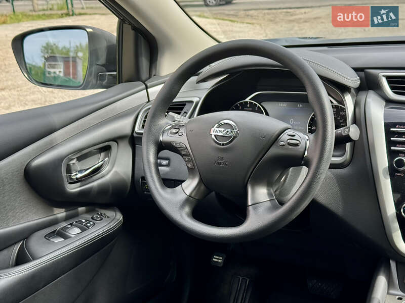 Позашляховик / Кросовер Nissan Murano 2019 в Києві