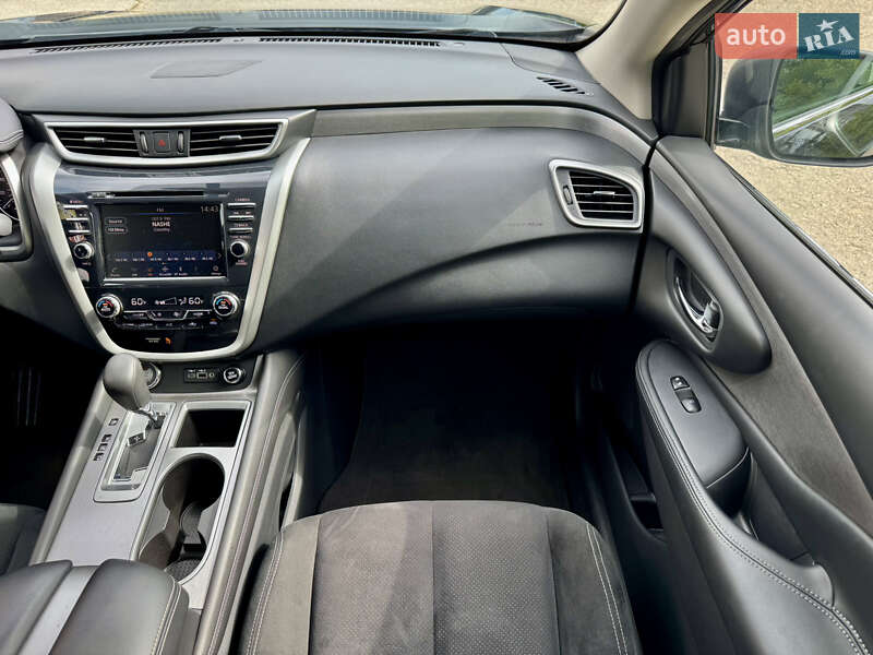 Позашляховик / Кросовер Nissan Murano 2019 в Києві