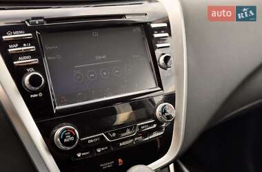 Позашляховик / Кросовер Nissan Murano 2017 в 