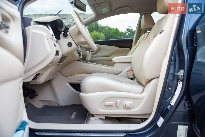 Позашляховик / Кросовер Nissan Murano 2015 в Львові