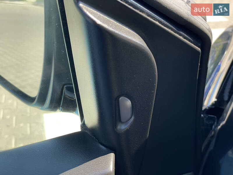 Позашляховик / Кросовер Nissan Murano 2017 в Одесі