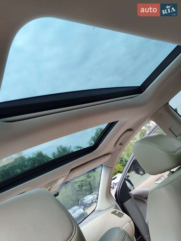 Позашляховик / Кросовер Nissan Murano 2011 в Києві