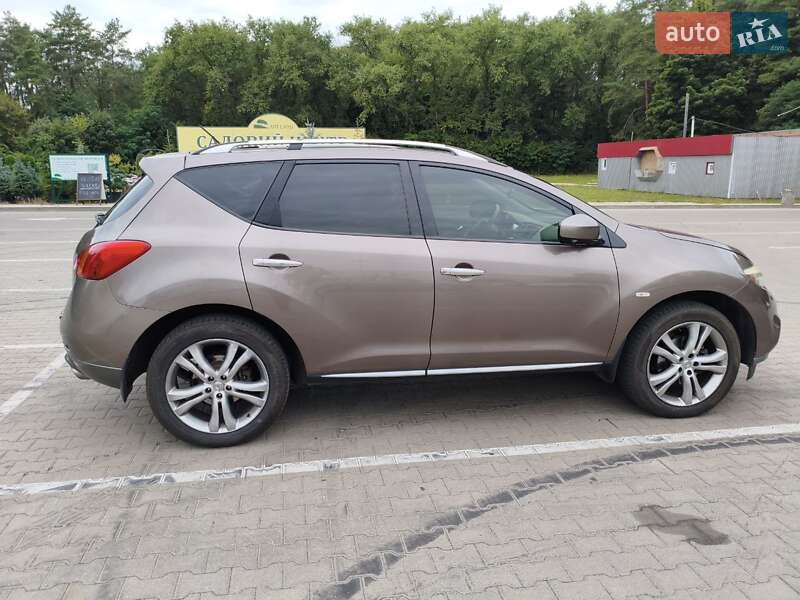 Позашляховик / Кросовер Nissan Murano 2011 в Києві