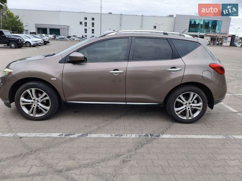 Позашляховик / Кросовер Nissan Murano 2011 в Києві