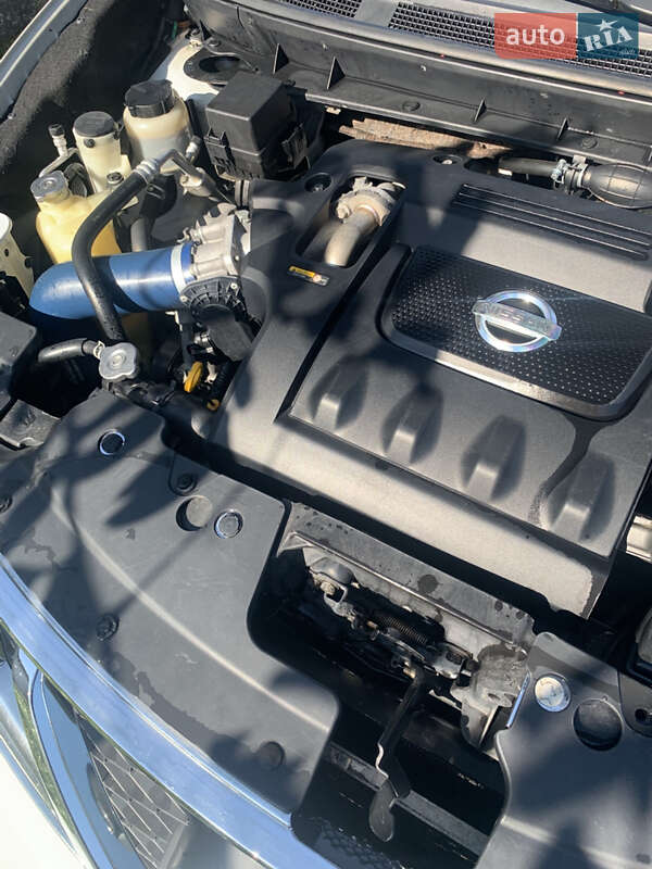 Позашляховик / Кросовер Nissan Murano 2011 в Новояворівську