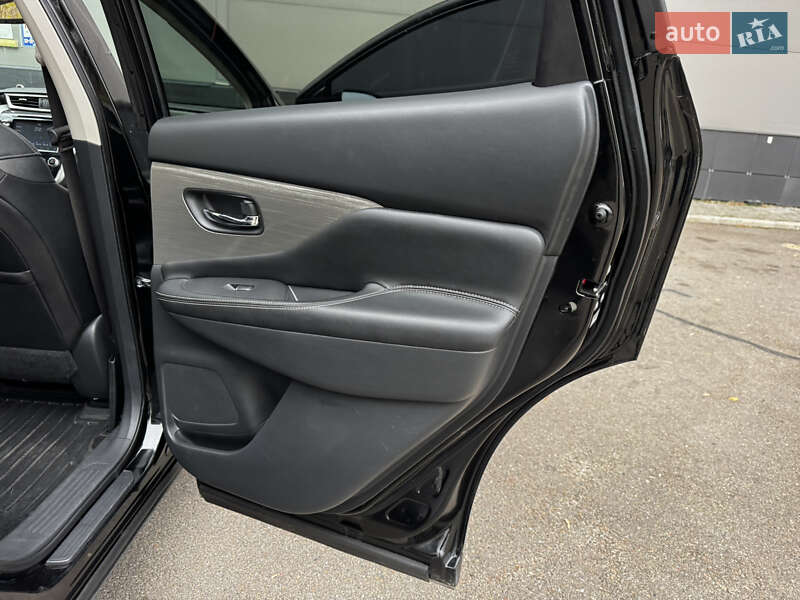 Внедорожник / Кроссовер Nissan Murano 2018 в Киеве фото 17 Внедорожник / Кроссовер Nissan Murano 2018 в Киеве