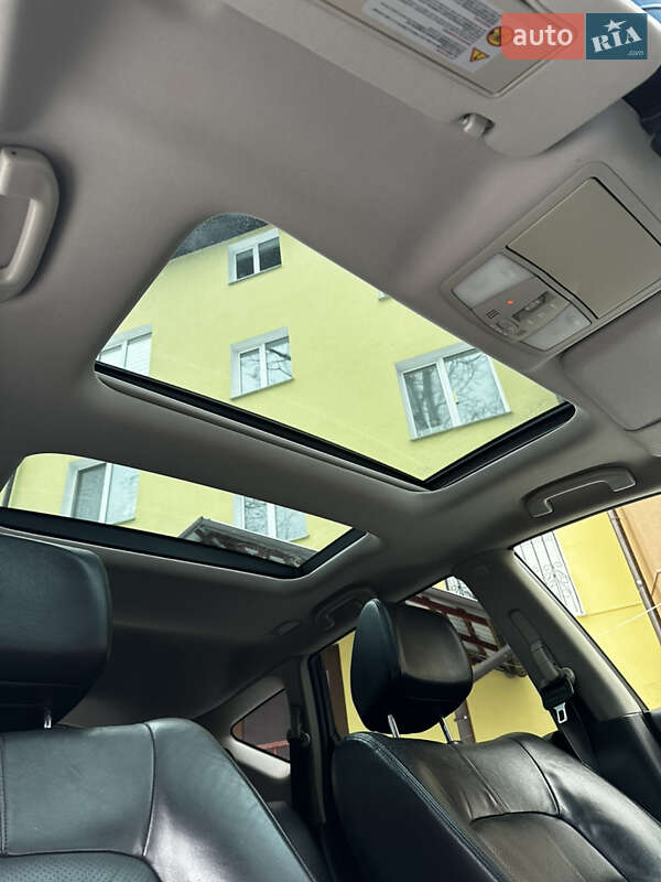 Позашляховик / Кросовер Nissan Murano 2012 в Києві